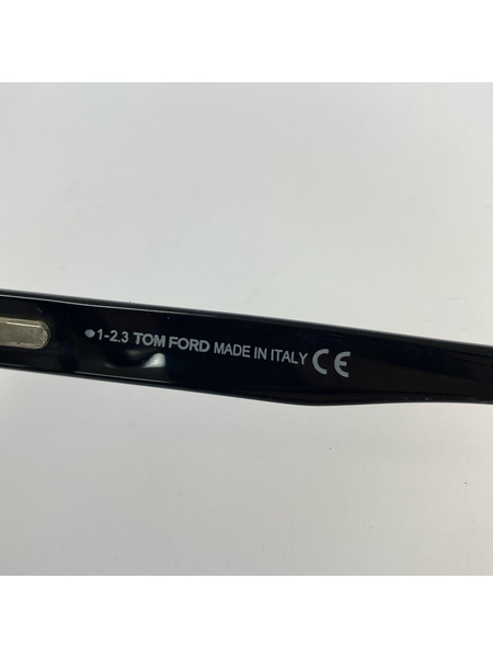 TOM FORD ウェリントン 黒縁眼鏡 TF5277
