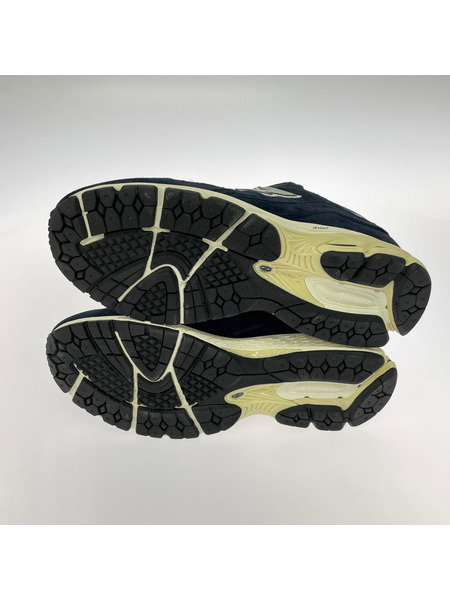 NEW BALANCE スニーカー M2002RCA