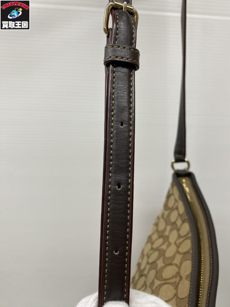 ショルダーバッグ シグネチャー