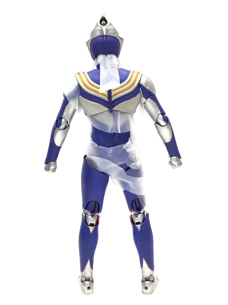 S.H.Figuarts ウルトラマンティガ　スカイタイプ