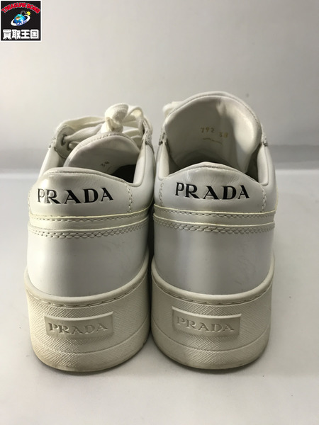 PRADA ダウンタウンボールドレザースニーカー 白(38)