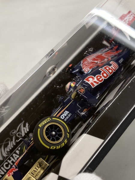 31：MINICHAMPS    ROSSO STR７ 2012