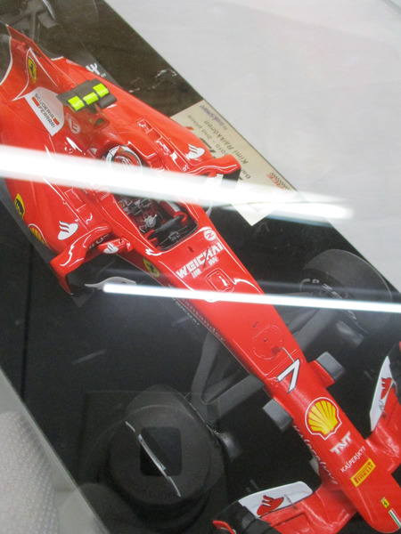 ★ LOOKSMART 1/18 Ferrari SF15-T No.7 2nd Bahrain GP 2015 K [値下]