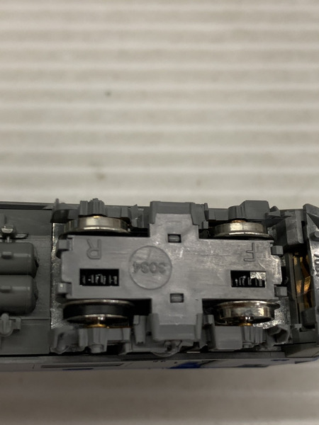 KATO EF210 100番台 シングルアームパンタグラフ 桃太郎