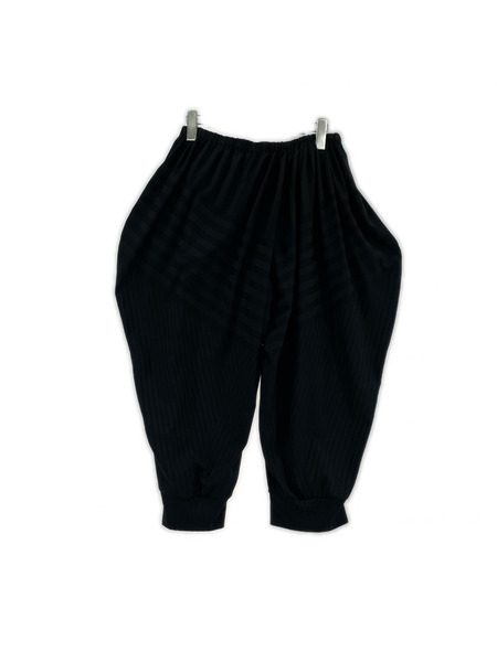 ISSEY MIYAKE パンツ クロップドパンツ　総柄