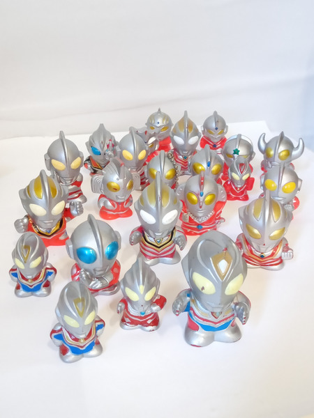 ⭐️24時間以内発送⭐️ウルトラマン指人形　77個まとめ売り ⭐️24時間以内発送⭐️ウルトラマン指人形 77個まとめ売り