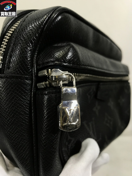 LOUIS VUITTON ショルダーバック
