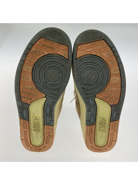 NIKE スニーカー