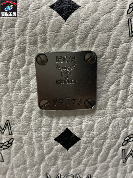 リュックサック・バックパック MCM スタッズ リュック 総柄