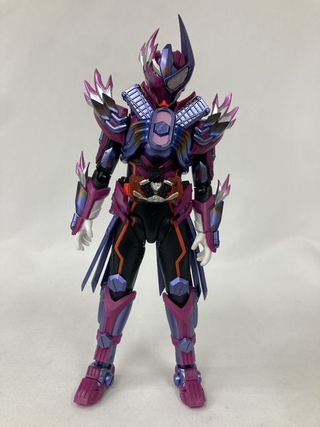 フィギュアーツ 仮面ライダーヴァルバラド