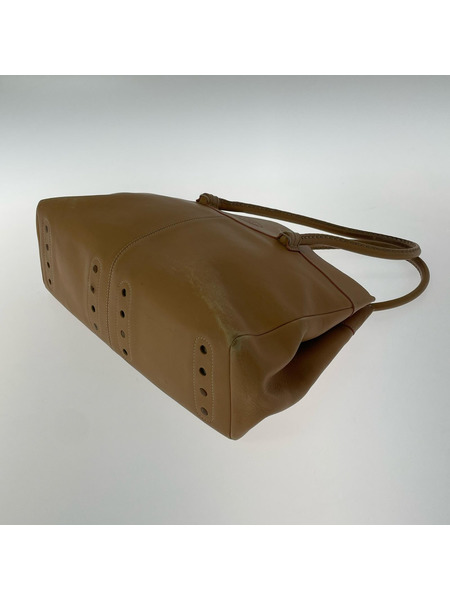 TOD’S ショルダーバッグ モカシーノ 型押シ レザー