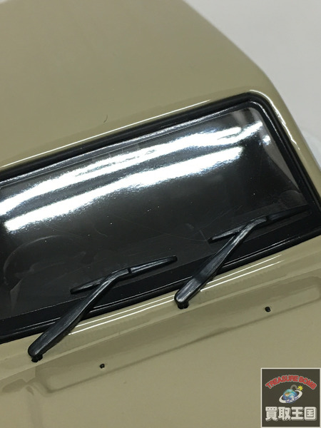 カラーサンプル トヨタ ランドクルーザー 4E9 ベージュ