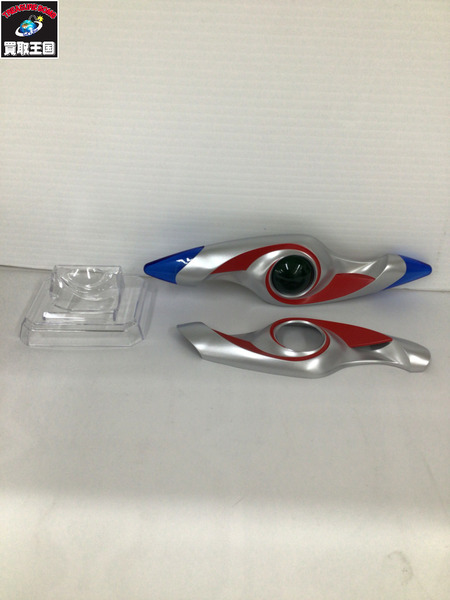 メーカー ウルトラマン ULTRAREPLICA フラッシュプリズム