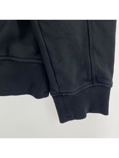 STONE ISLAND スウェット・トレーナー ファスナーポケットクルーネック (L) 黒