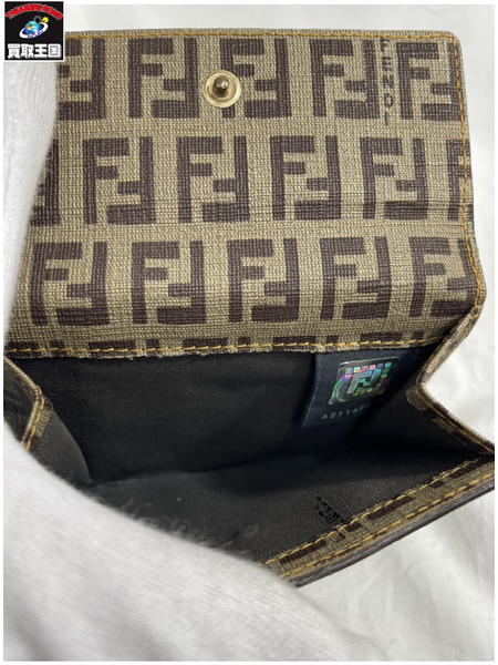 コンパクトウォレット FENDI 三つ折り財布