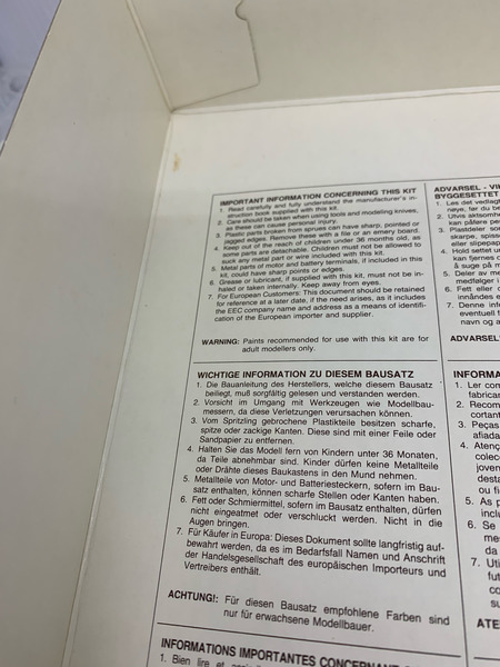 TAMIYA スポーツカーシリーズ No.230  フルビュー トヨタ GT-One TS020
