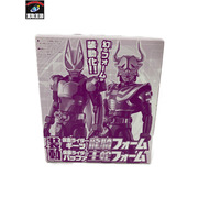 装動 仮面ライダーギーツ龍騎フォーム＆仮面ライダーバッファ王蛇フォーム