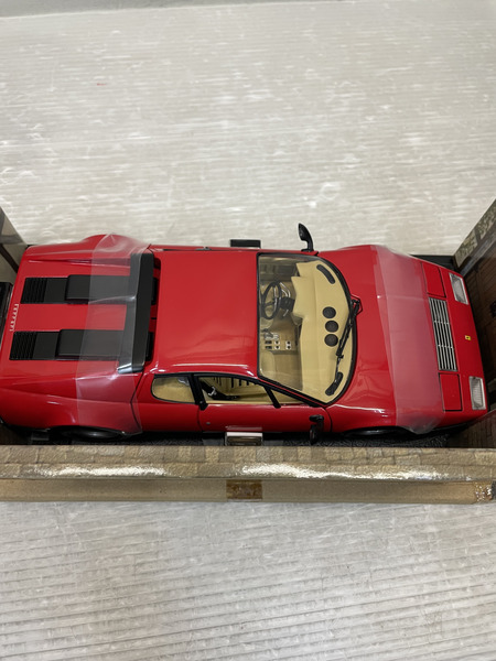 京商 1/18 フェラーリ 365GT4/BB ダイキャストモデルカー
