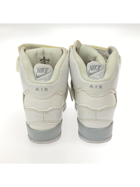 NIKE WMNS AIR REVOLUTION SKY HI (25.0cm)