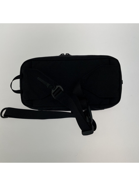 BLACK EMBER/TECH-KIT SLING/BLK/ボディバッグ