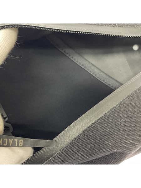 BLACK EMBER/TECH-KIT SLING/BLK/ボディバッグ