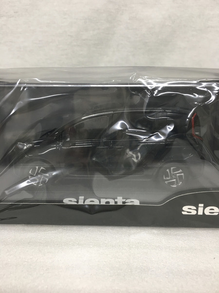 1/30 トヨタ シエンタ ダークグレー