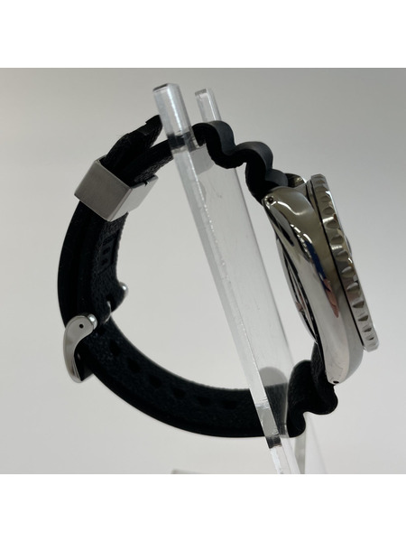 SEIKO  PROSPEX ダイバーズ 200m 自動巻キ腕時計 黒 ラバーベルト