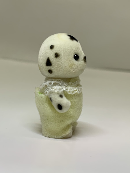 シルバニアファミリー ダルメシアンの赤ちゃん 本体+服のみ ダメージあり Sylvanian Families お人形 ドール 