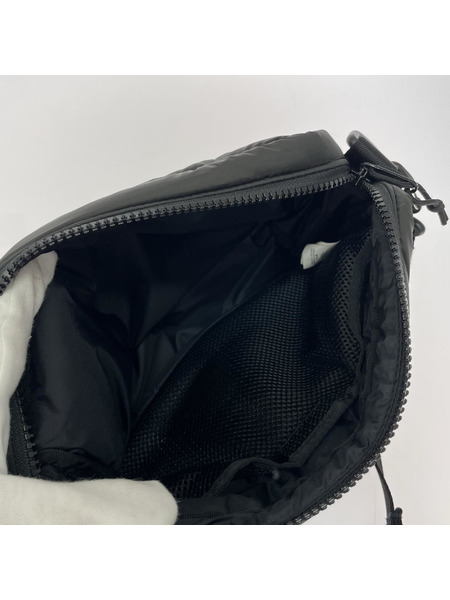Supreme ショルダーバッグ 22AW Puffer Side Bag 黒