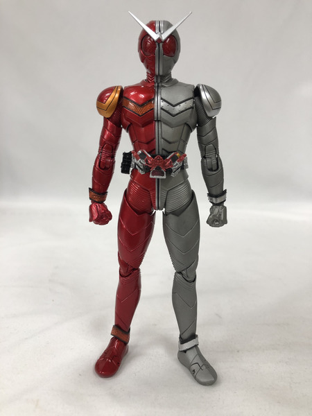 フィギュアーツ 真骨彫製法 仮面ライダーW ヒートメタル[値下]