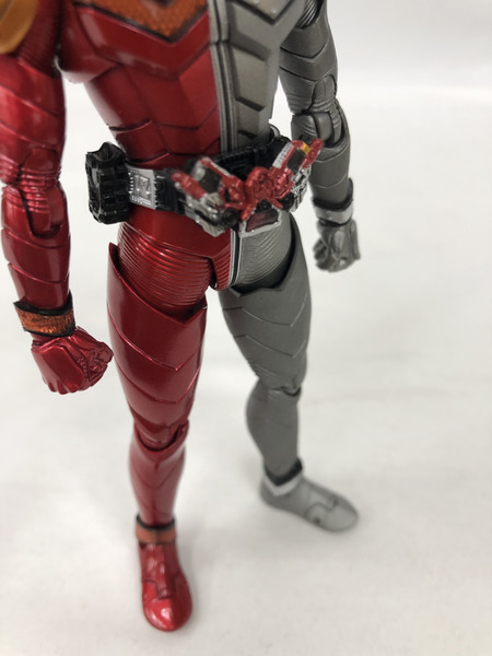 フィギュアーツ 真骨彫製法 仮面ライダーW ヒートメタル[値下]