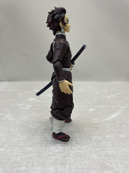 鬼滅の刃 BUZZmod. 竈門炭治郎 1/12 アクションフィギュア