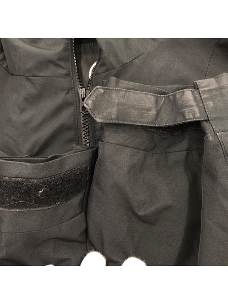 VOLCOM パーカー ナイロンパーカー 黒 (XL)