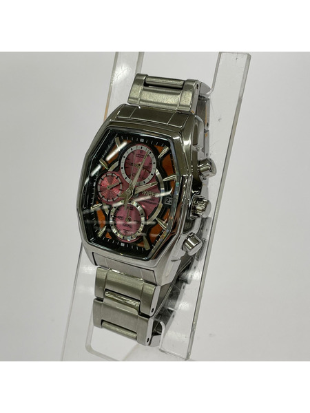 WIRED ソーラー腕時計