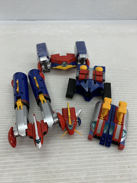 メーカー スーパーロボット 超合金魂 超電磁ロボ コン・バトラ-V GX-50