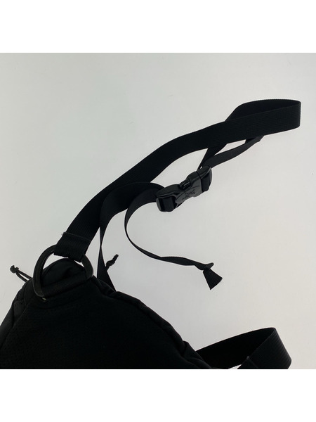 ARC'TERYX ショルダーバッグ