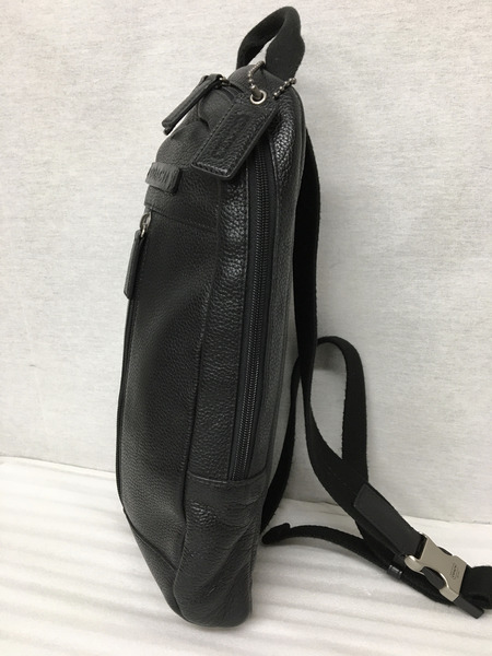 COACH　F70691　キャムデンボディバッグ　黒