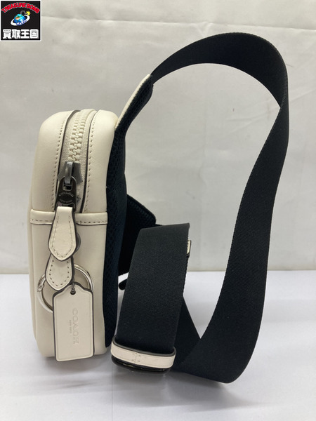 COACH EDGE L PACK SMALL/クロスボディバッグ/ホワイト [値下]