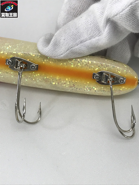 ルアー　アブディール　アシッド