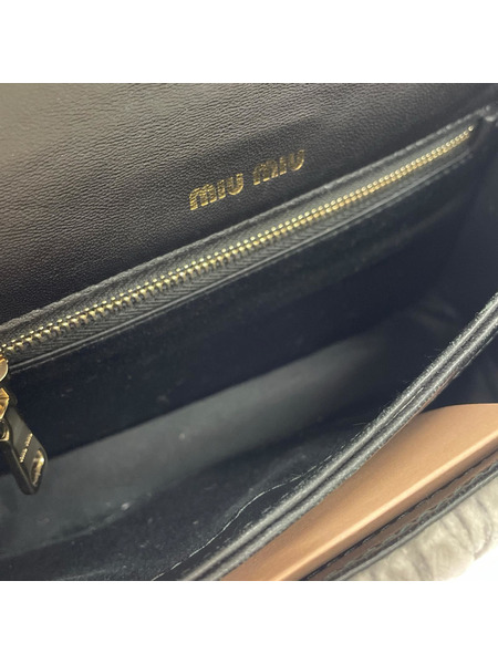 MIUMIU コンフィデンシャルマトラッセ