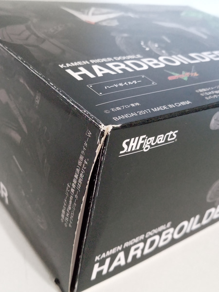 メーカー 仮面ライダーフィギュア S.H.Figuarts ハードボイルダー 仮面ライダーW[値下]