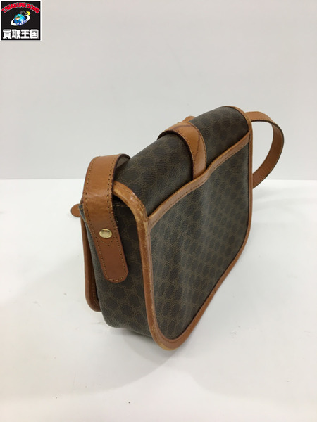 ショルダーバッグ マカダム　レザーショルダーバッグ CELINE