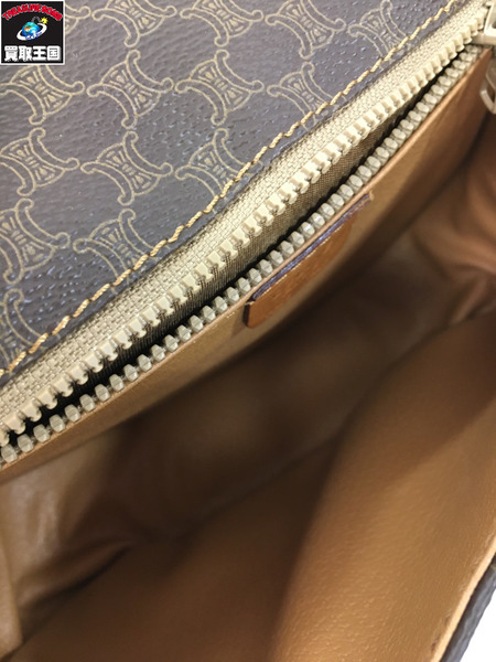 ショルダーバッグ マカダム　レザーショルダーバッグ CELINE