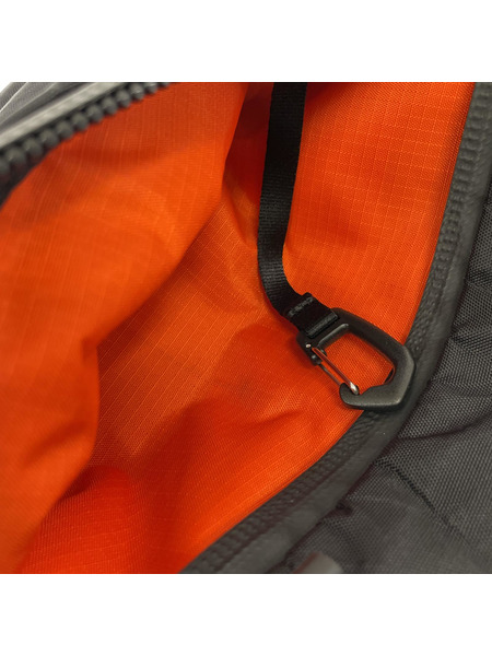ボディバッグ Aer day sling 3