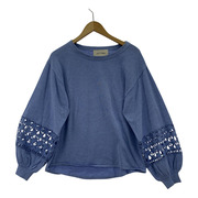 Lilly Lynque 長袖Tシャツ・カットソー