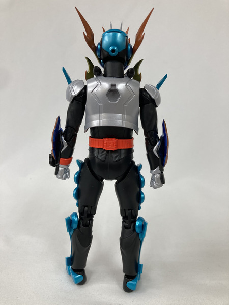 フィギュアーツ ガヴ ヴァレン ガッチャード すべて未開封品 Yahoo!オークション -「仮面ライダーガッチャード」(フィギュア