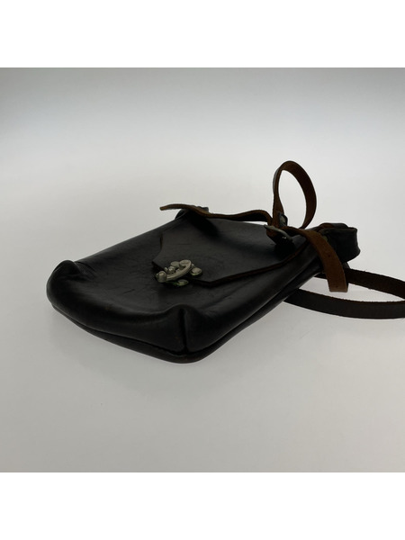 ショルダーバッグ FERNAND LEATHER ブラック