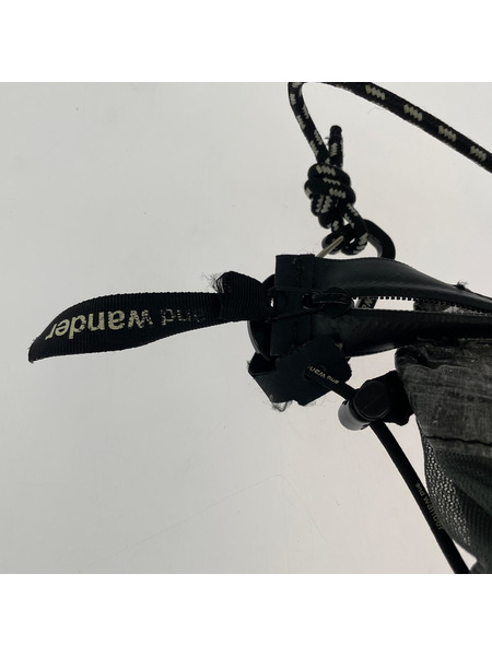 and wander ソノ他バッグ ダイニーマ サコッシュ グレー