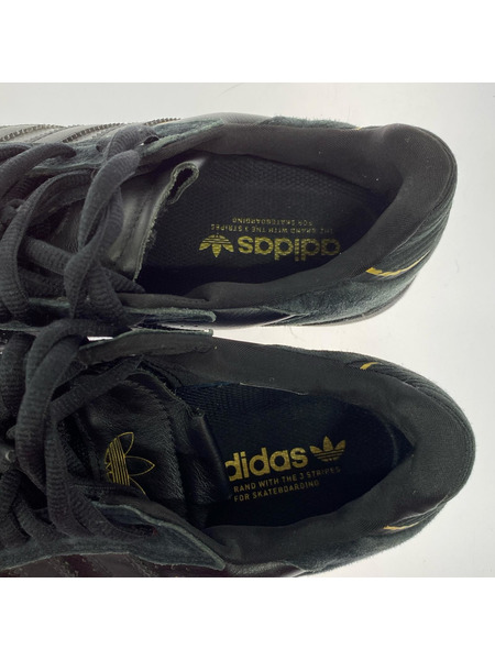 adidas originals スニーカー TYSHAWN LOW 27