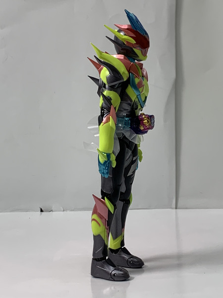 S.H.Figuarts 仮面ライダーリバイス 開封 S.H.フィギュアーツ[値下]